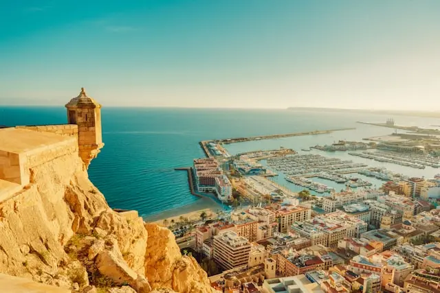 Asesoría en Alicante con experiencia local